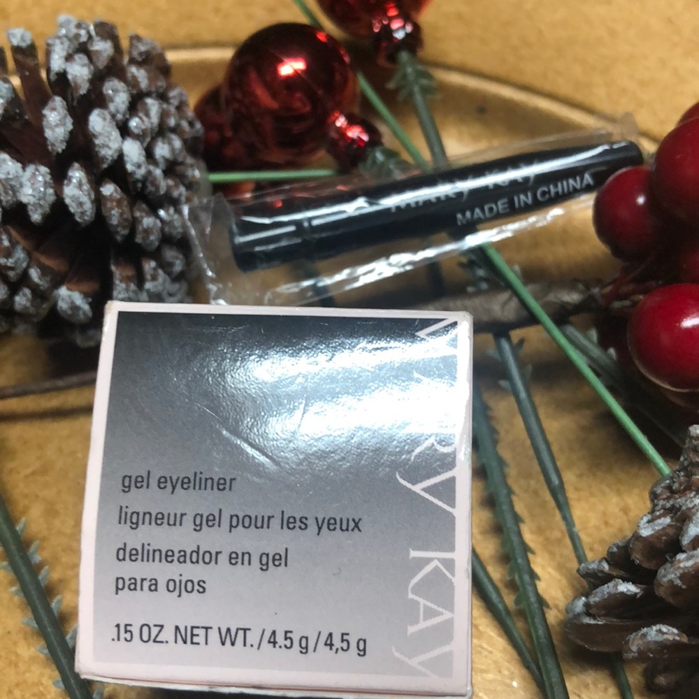 Mary Kay Gel Eyeliner